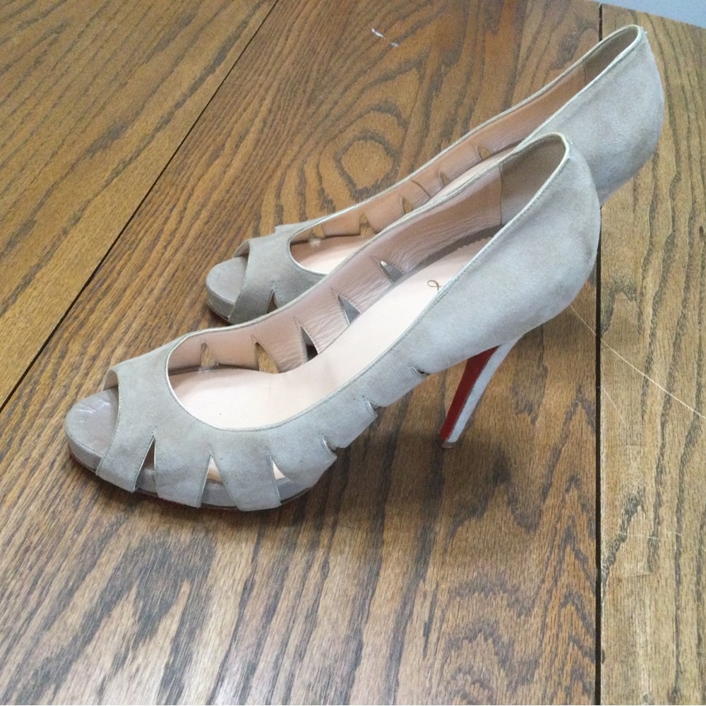 Christian Louboutin Suede heels - Picture 4 of 4